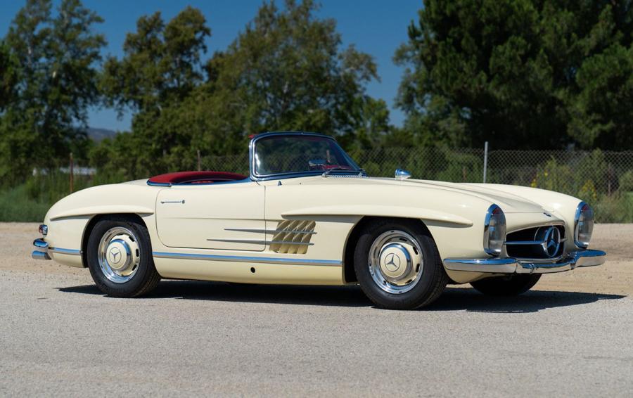  Mercedes-Benz 300 SL Roadster (A198) 1961 года  (NA) (фото 1 из 73)